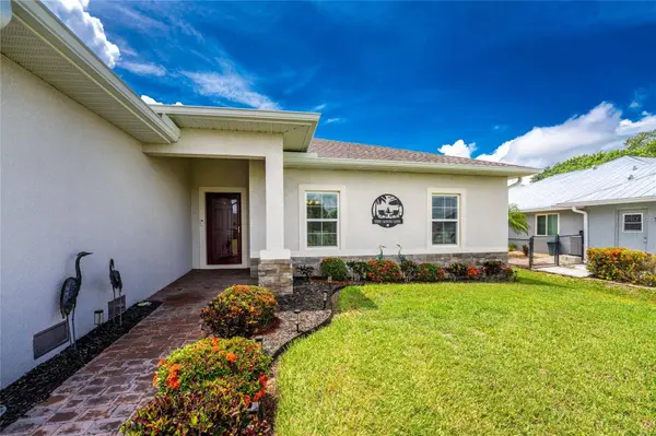 93 MARK TWAIN LN, Rotonda West, FL 33947