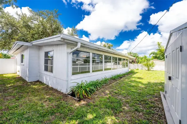 559 MOUNT VERNON DR, Venice, FL 34293