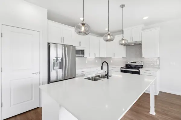 1319 Sapphire Palms CT, San Leon, TX 77539