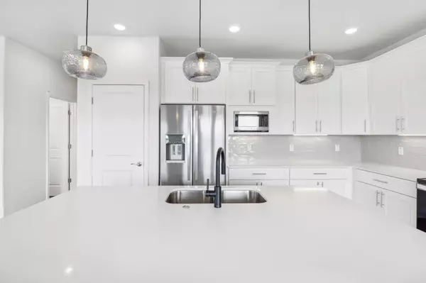 1338 Sapphire Palms CT, San Leon, TX 77539