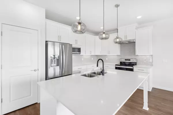 1326 Sapphire Palms CT, San Leon, TX 77539