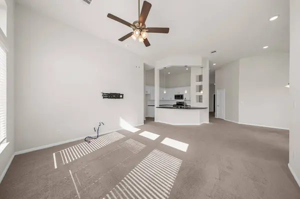 13105 Oleander Bay LN, Texas City, TX 77568