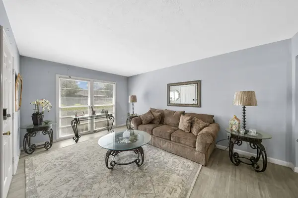 206 Tilden DR, Pasadena, TX 77506