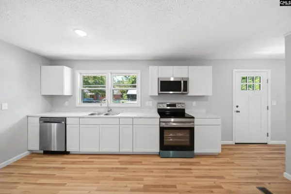 1040 E Sherwood Drive, Sumter, SC 29153