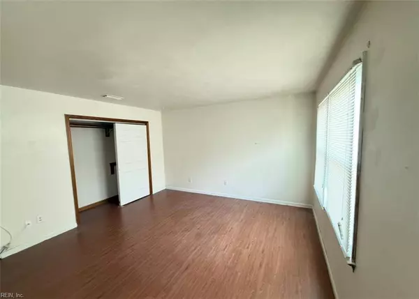 1321 Northvale DR, Virginia Beach, VA 23464