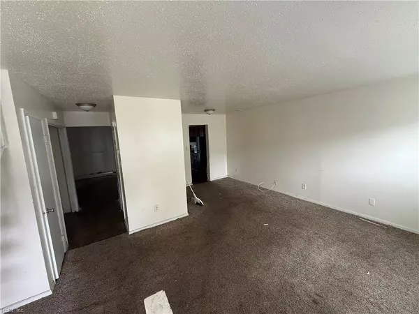 3622 Chimney Creek DR, Virginia Beach, VA 23462