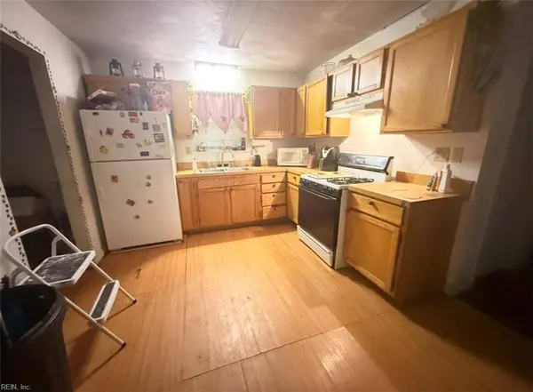 1621 Elm AVE, Portsmouth, VA 23704