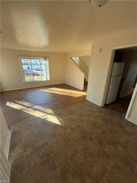 3648 Ship Chandlers WHRF, Virginia Beach, VA 23453