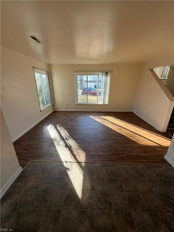 3648 Ship Chandlers WHRF, Virginia Beach, VA 23453