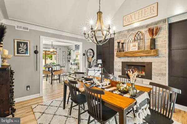 48 MAYFLOWER DR, Sicklerville, NJ 08081