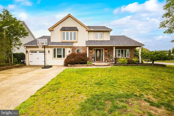 48 MAYFLOWER DR, Sicklerville, NJ 08081