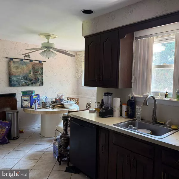 206 MIMOSA DR, Cherry Hill, NJ 08003