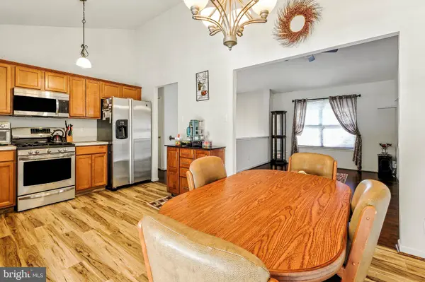 1657 CARRIAGE DR, Williamstown, NJ 08094