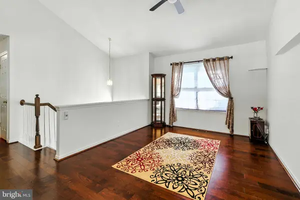 1657 CARRIAGE DR, Williamstown, NJ 08094