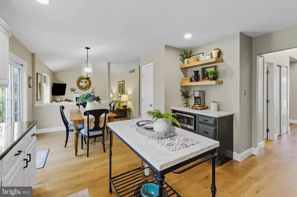 20 DRESSAGE DR, Sewell, NJ 08080