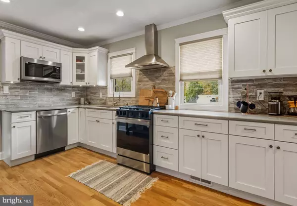 109 LAMBS RD, Sewell, NJ 08080