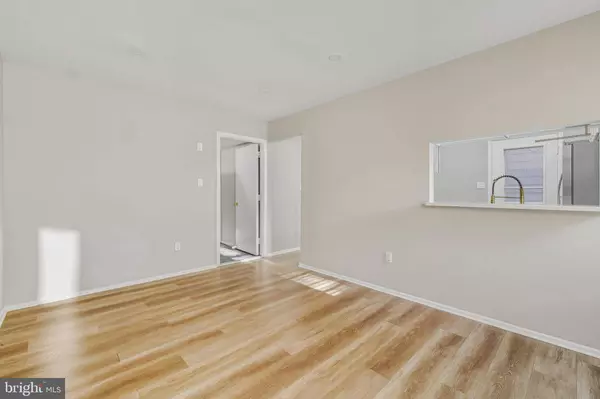 18 MADISON ST, Swedesboro, NJ 08085