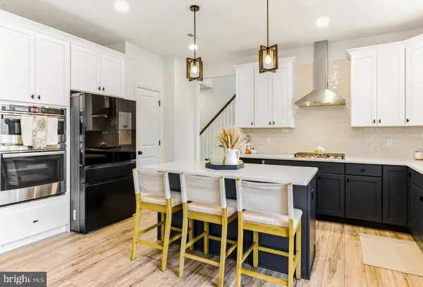 180 CAMBRIDGE BLVD, Swedesboro, NJ 08085