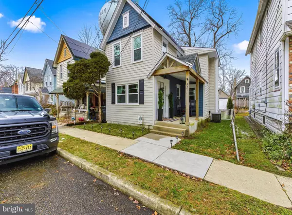 321 WEST AVE, Pitman, NJ 08071