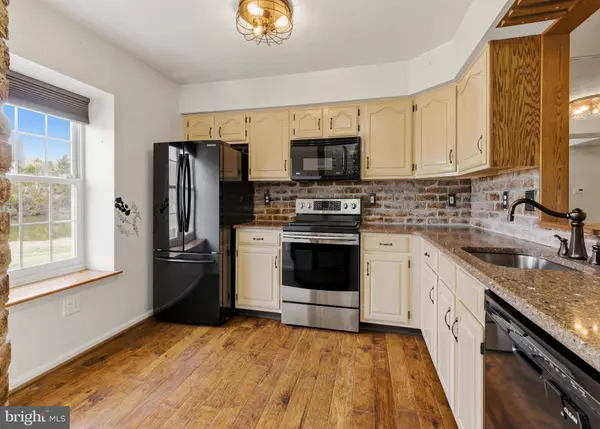 903 GINGER CT, Mount Laurel, NJ 08054