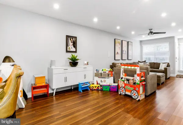 25 AUGUSTA LN, Blackwood, NJ 08012