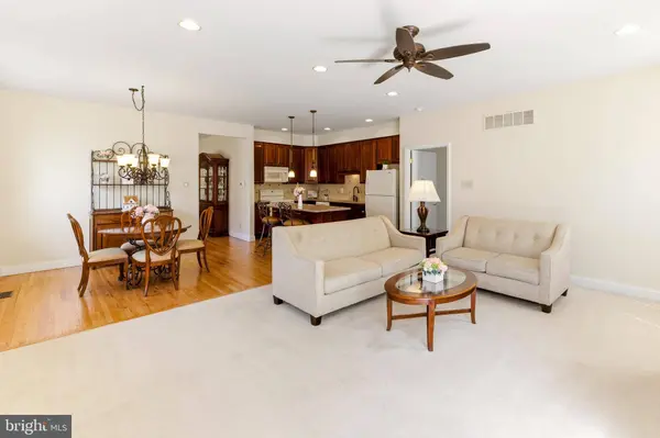 31 SILVER CREEK DR, Mantua, NJ 08051