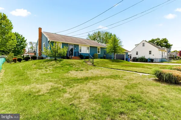 38 BURR AVE, Westville, NJ 08093