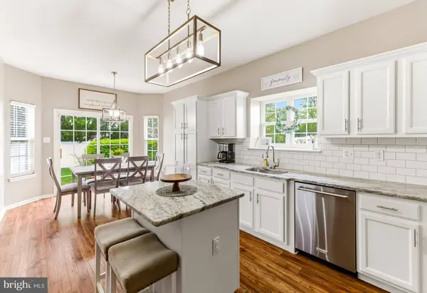 1301 SASSAFRAS LN, Williamstown, NJ 08094