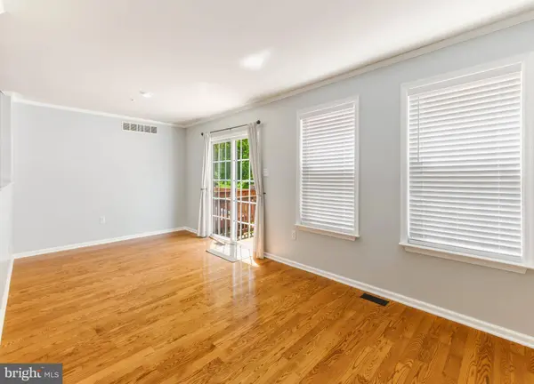 169 HIDDEN DR, Blackwood, NJ 08012