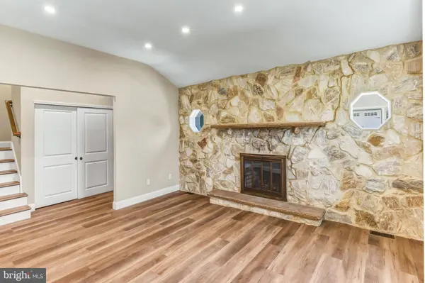 124 WHITMAN, Turnersville, NJ 08012