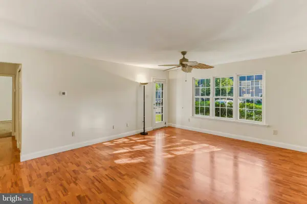 405 PADDOCK CT, Sewell, NJ 08080