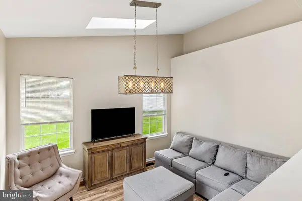 54 SANTALINA DR, Sicklerville, NJ 08081