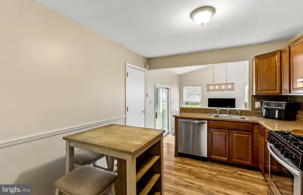 54 SANTALINA DR, Sicklerville, NJ 08081