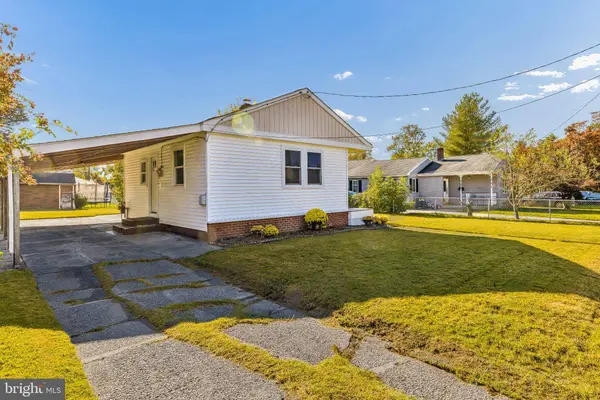15 VASSAR AVE, Somerdale, NJ 08083