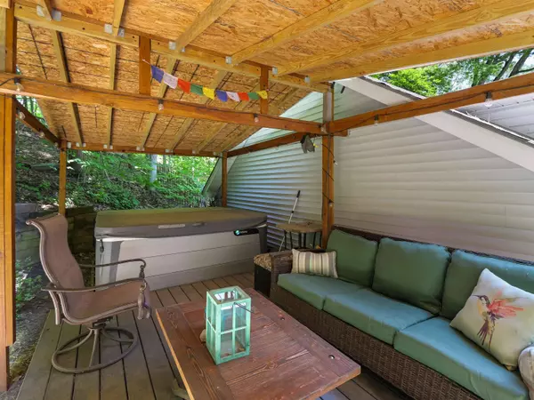 133 Dorr DR, Rutland City, VT 05701