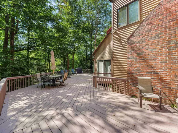 65 Roaring Brook RD, Killington, VT 05751