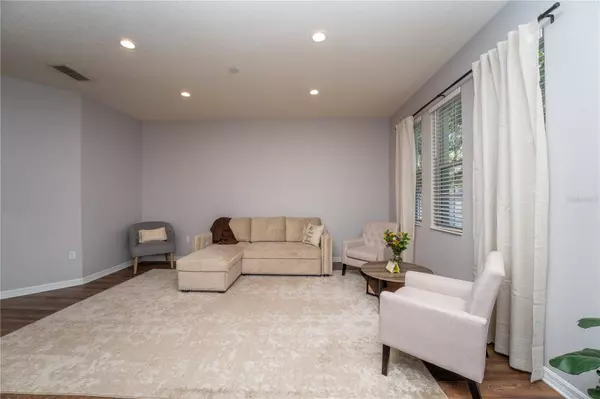 9131 KENSINGTON ROW CT, Orlando, FL 32827