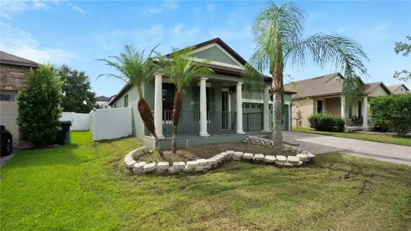 9866 LAKE DISTRICT LN, Orlando, FL 32832