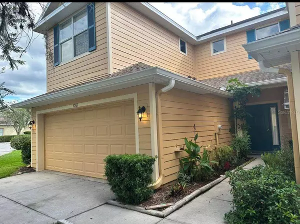 8961 IRON OAK AVE, Tampa, FL 33647