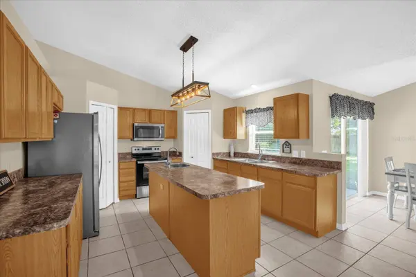 3051 CLOVERDALE ST, Deltona, FL 32738