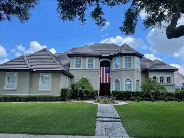8734 CRESTGATE CIR, Orlando, FL 32819