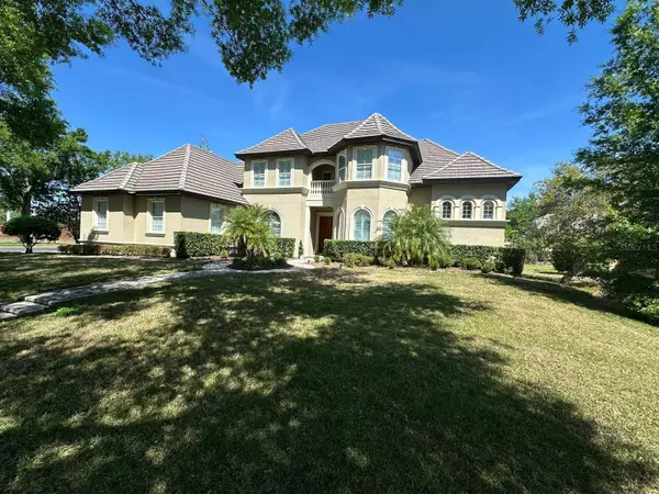 8734 CRESTGATE CIR, Orlando, FL 32819