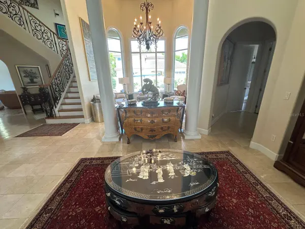 8734 CRESTGATE CIR, Orlando, FL 32819