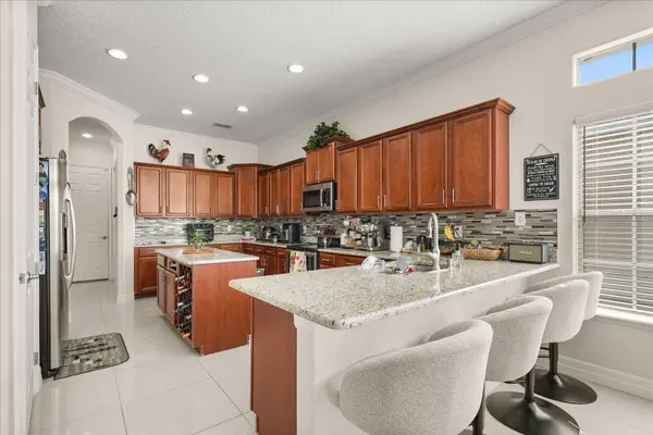 16108 BRISTOL LAKE CIR, Orlando, FL 32828