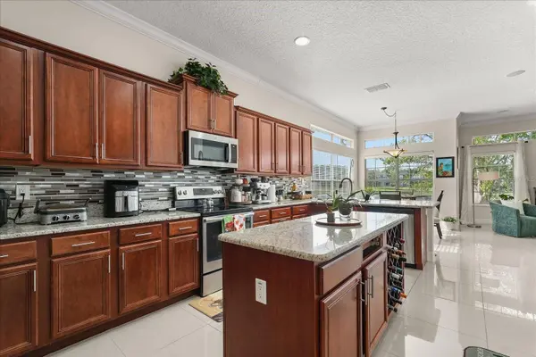 16108 BRISTOL LAKE CIR, Orlando, FL 32828