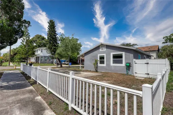 116 44TH ST S, St Petersburg, FL 33711