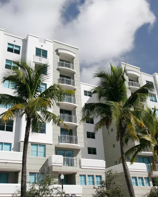 Comprar um Apartamento na Flórida em 2025: Desafios, Riscos e Como se Proteger