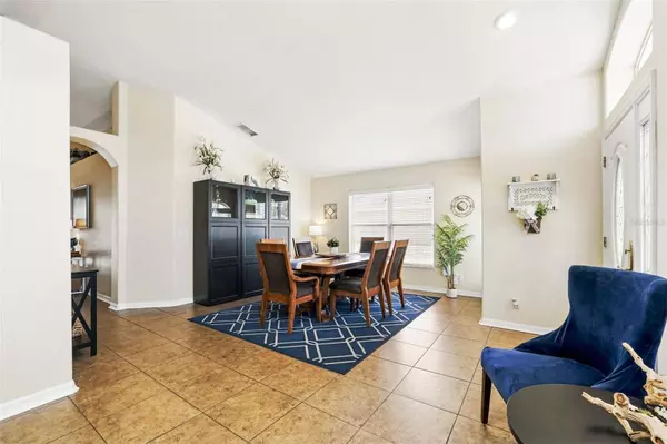 1823 ASHTON DR E, St Cloud, FL 34771