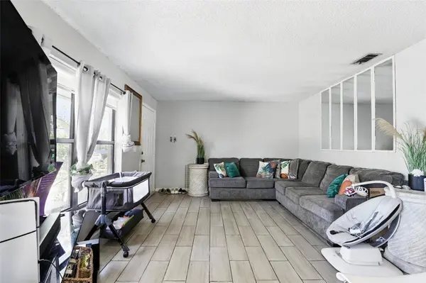 5540 CHARLESTON ST, Orlando, FL 32807