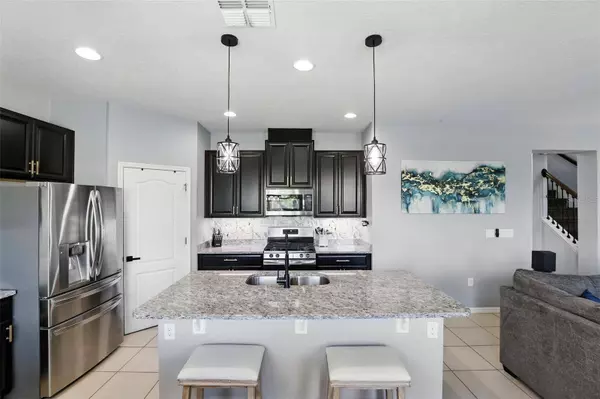 1338 RILEY CIR, Deland, FL 32724